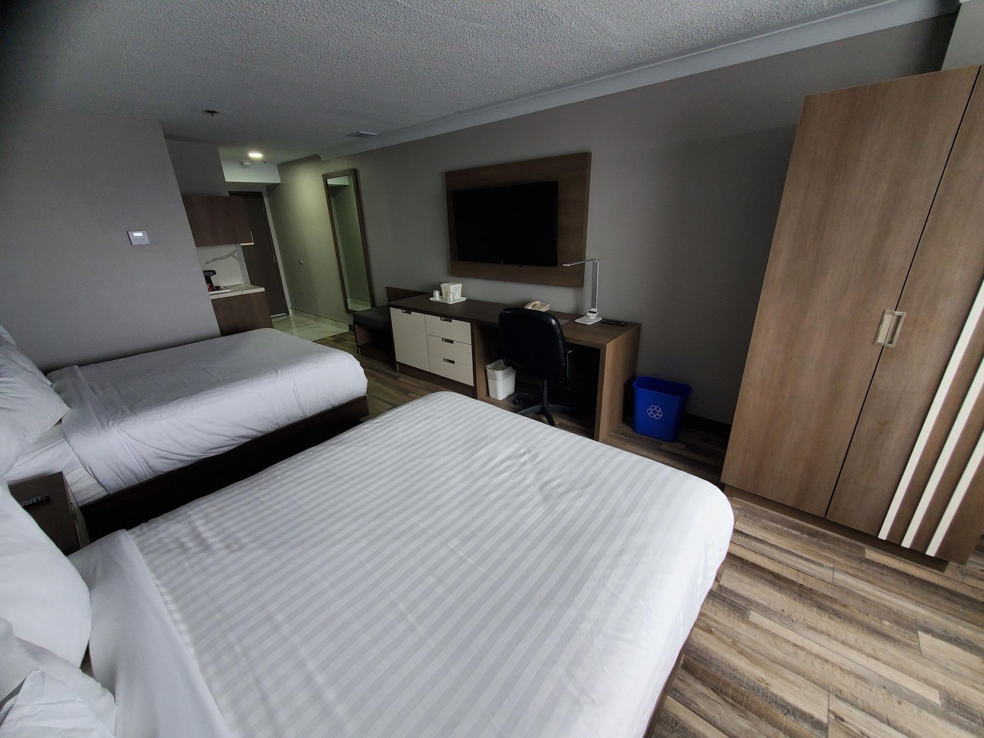Crowne Plaza Harbour View By Ihg 4*