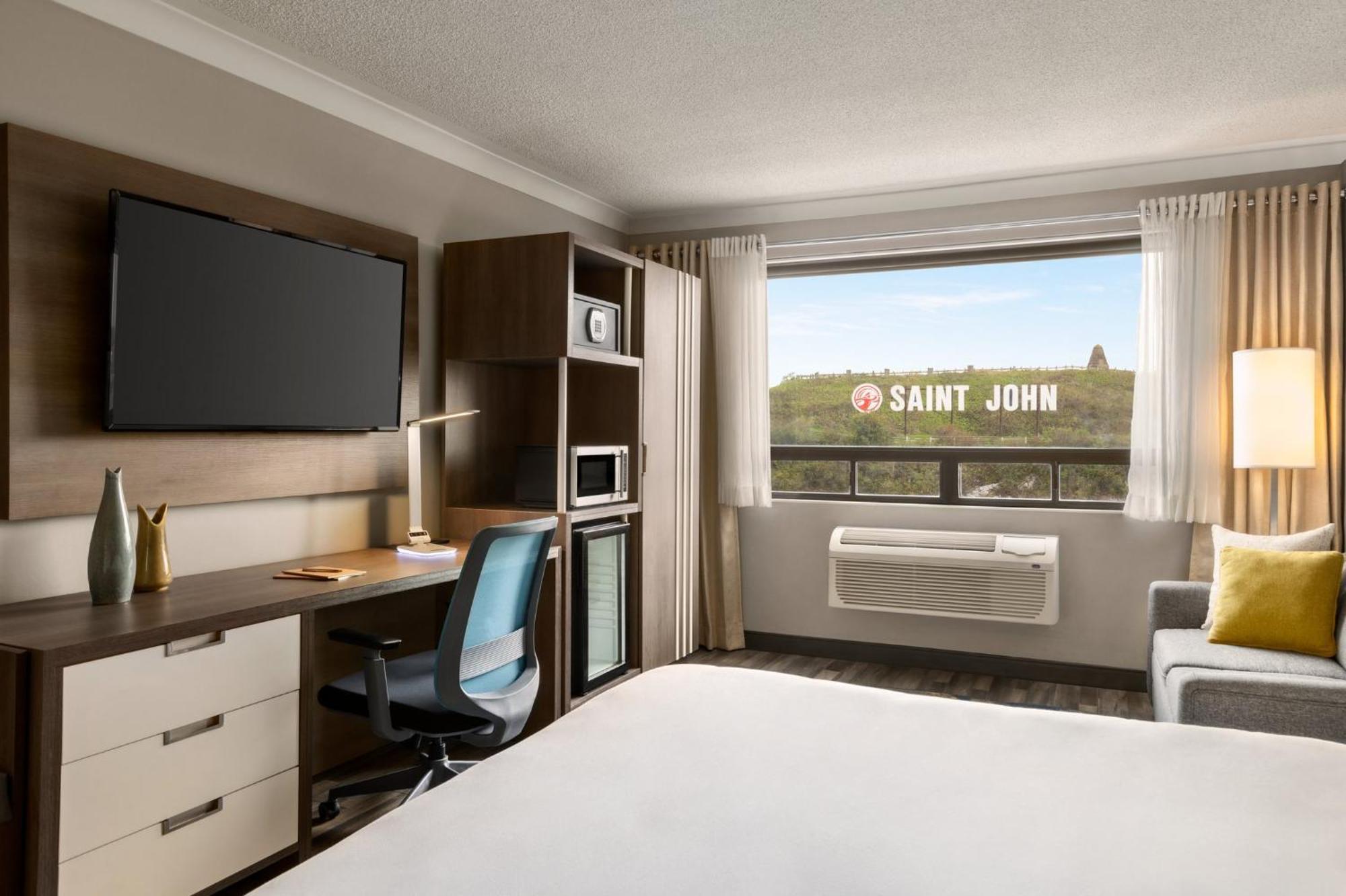Hotel Crowne Plaza Harbour View By Ihg